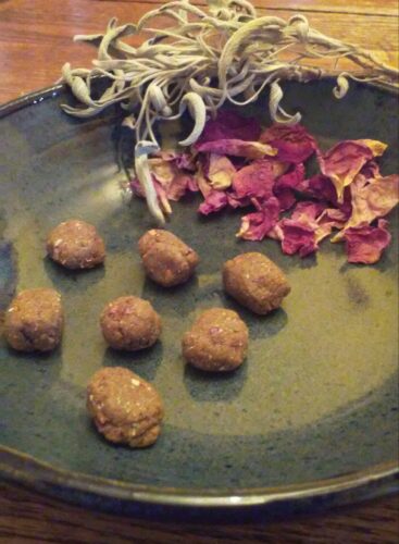 Make Your Own Herbal Lozenges/Pastilles